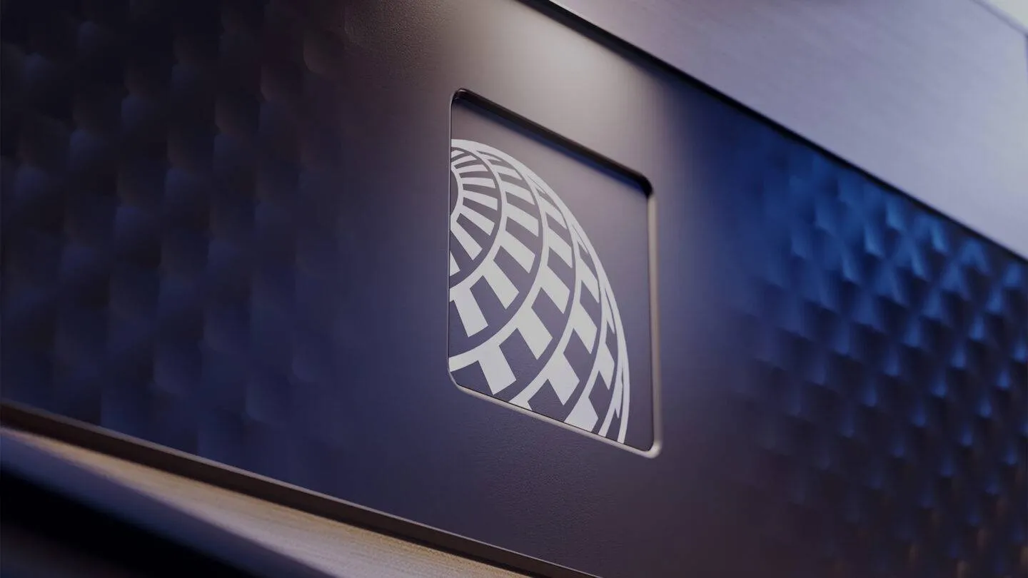 New Polaris Experience for United Airlines aircraft interior design.